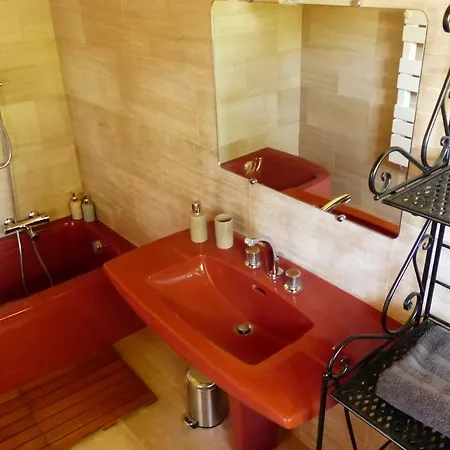 Oda ve Kahvaltı L'oree Du Bois 3*