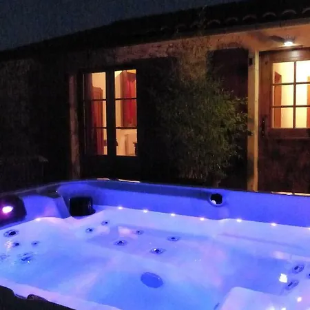 L'oree Du Bois Bed & Breakfast