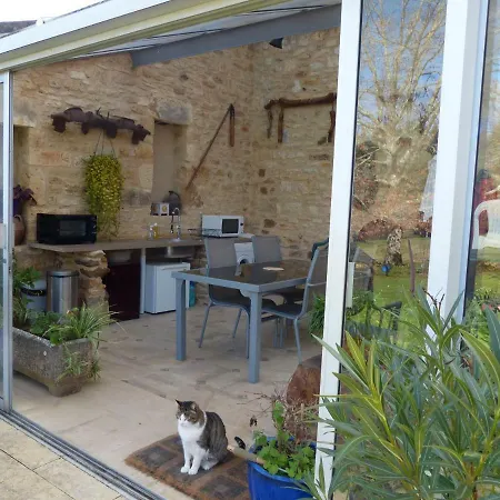 L'oree Du Bois Oda ve Kahvaltı 3*